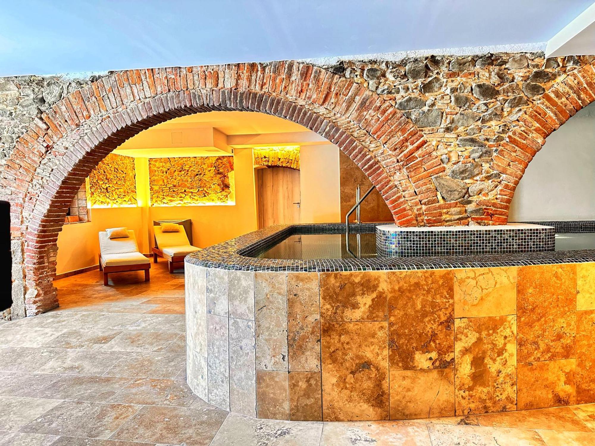 Boutique Hotel Comtal Empuries Roses Exterior foto